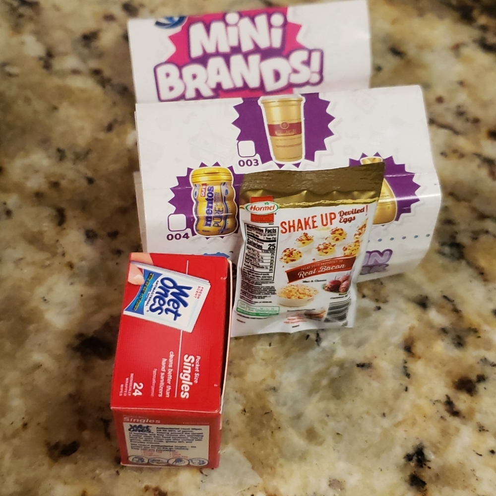 Mini brands! - Picture 2 of 4